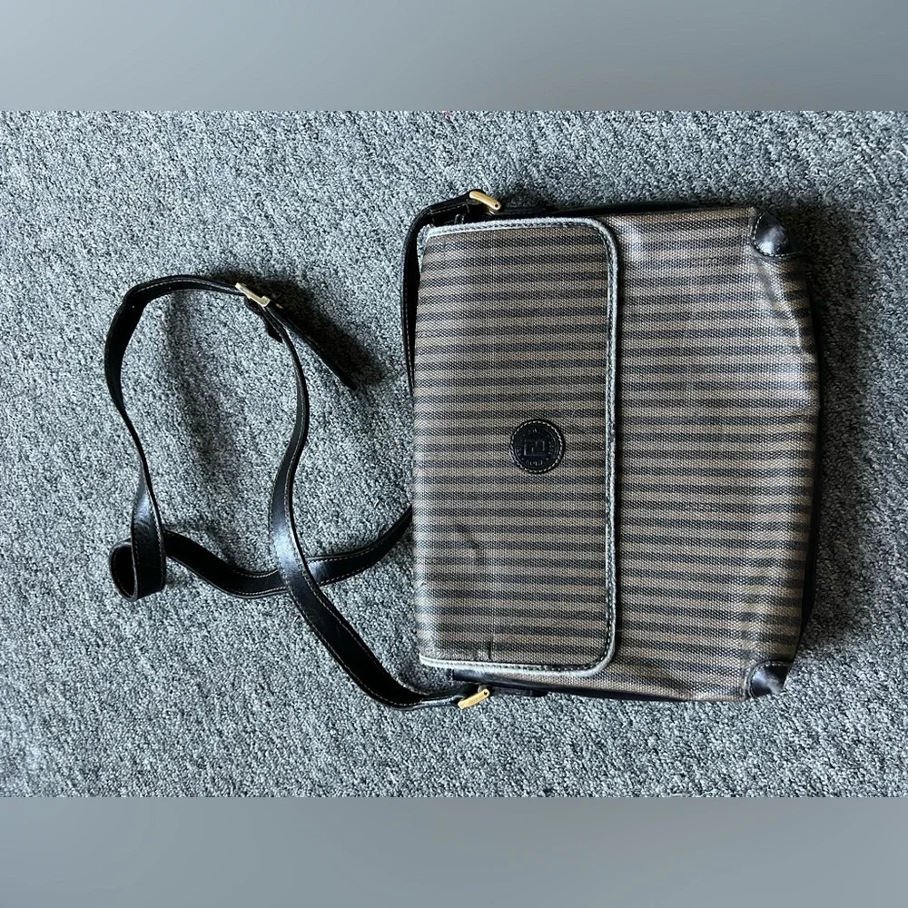 Vintage Fendi Pequin Crossbody Bag Purse - Picture 2 of 16